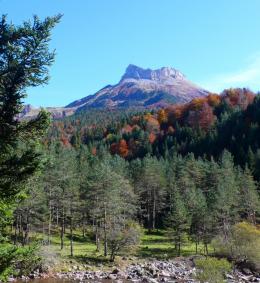Self-guided hike in the western Pyrenees - The Path of the Bear (2)