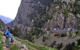 Explore Spanish Pyrenees: Self-Guided Hike (4)
