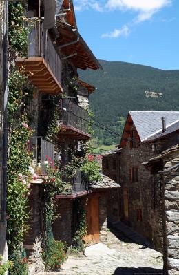 Explore Spanish Pyrenees: Self-Guided Hike (26)