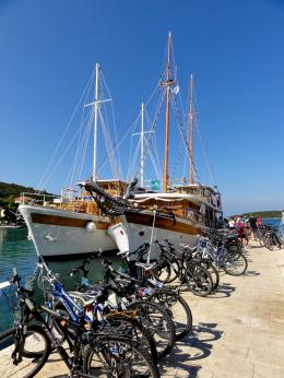 Exploring Croatia's Coastal Beauty: Cruise, Cycle, and Hike in Kvarner Bay! (19)