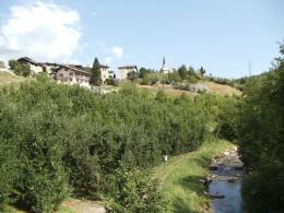 Alpine Splendor: Trekking from Meran to Lake Garda's Beauty (18)