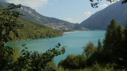 Alpine Splendor: Trekking from Meran to Lake Garda's Beauty (10)